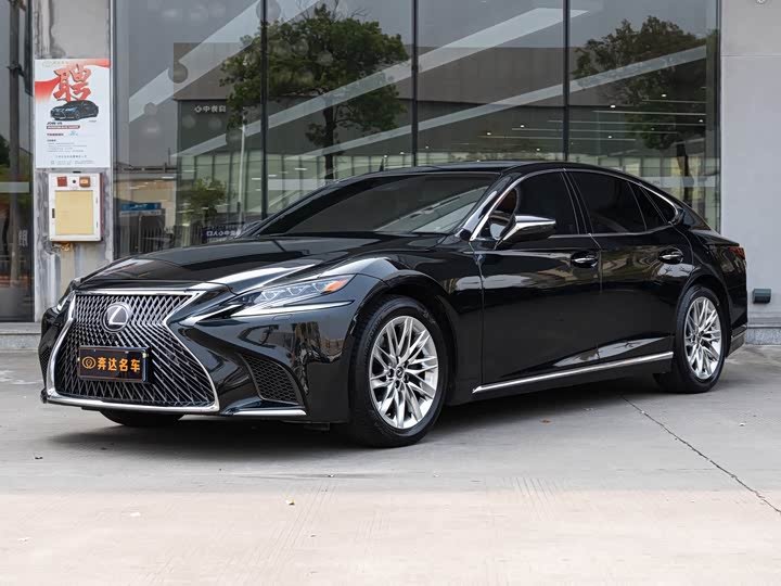 Lexus LS