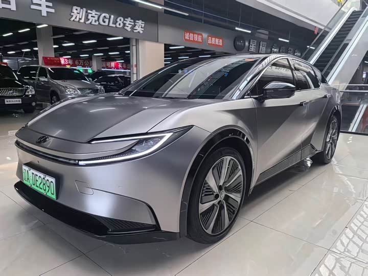 Toyota bZ5