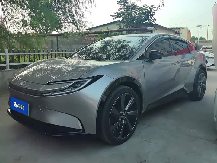 Toyota bZ5