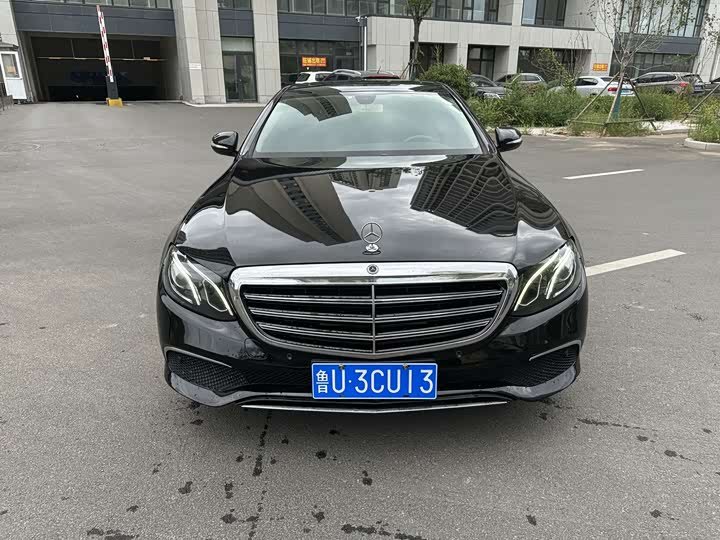 Mercedes-Benz E