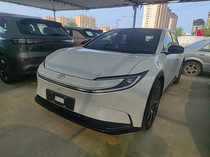 Toyota bZ5