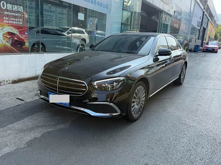 Mercedes-Benz E