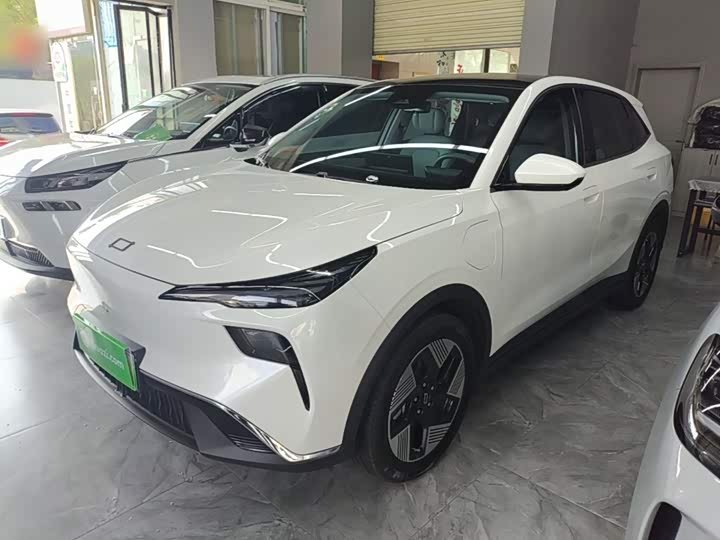 Besturn Yueyi 03