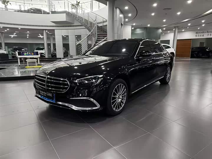 Mercedes-Benz E