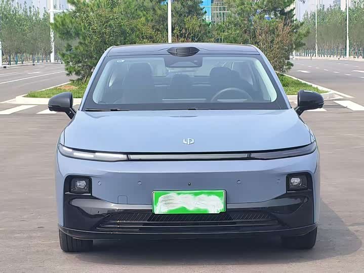 Leapmotor B01