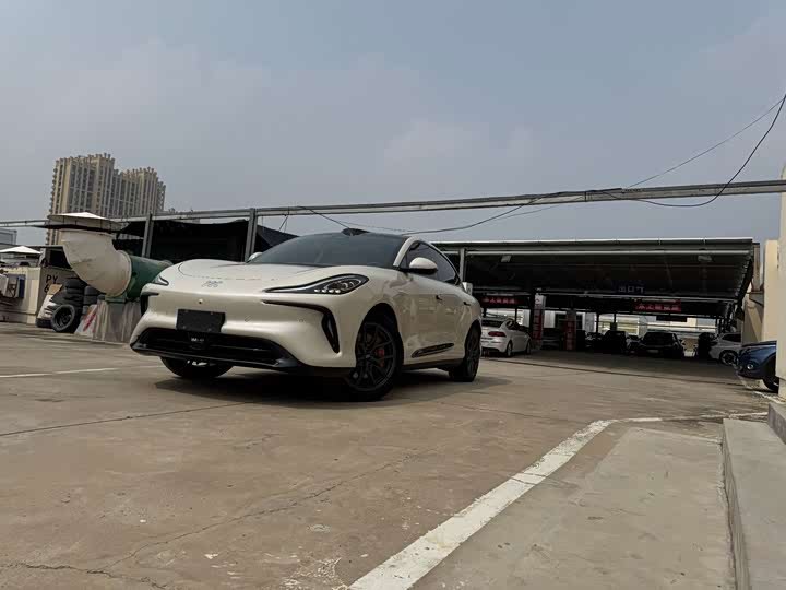 IM Motors IM LS6