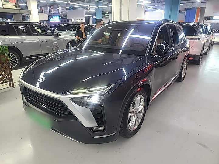 NIO ES8