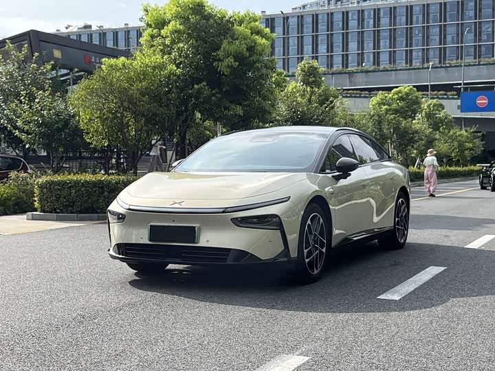 Xpeng P7