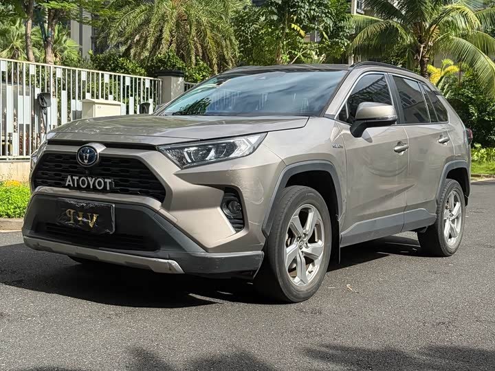 Toyota RAV4 Hybrid E+
