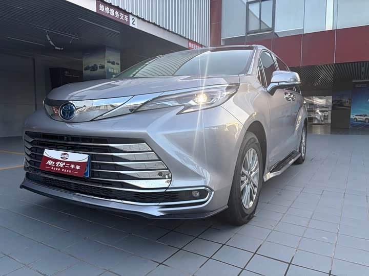 Toyota Sienna