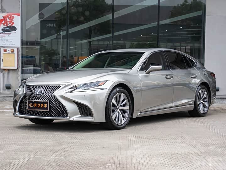 Lexus LS