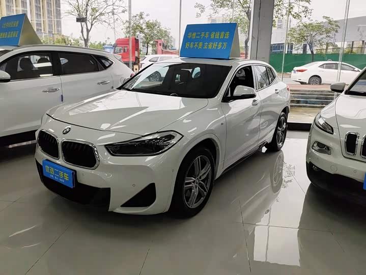BMW X2