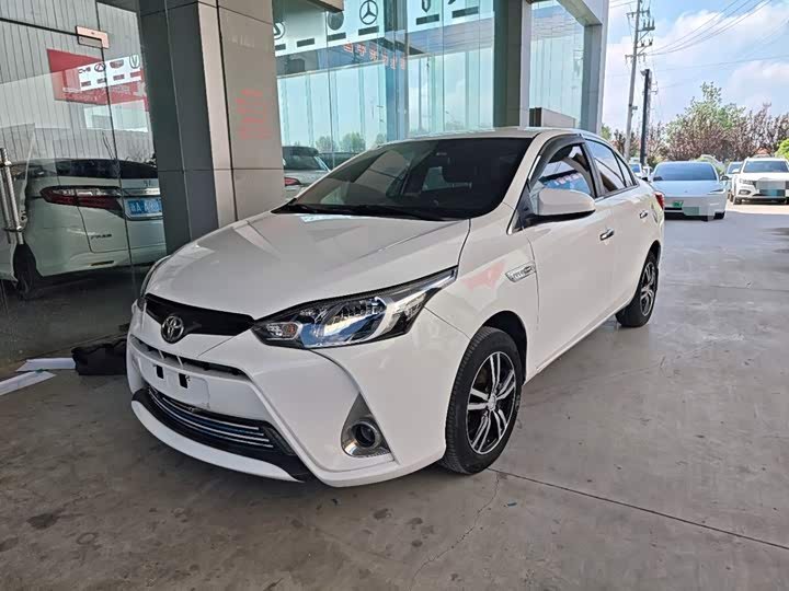 Toyota YARiS L Zhixiang
