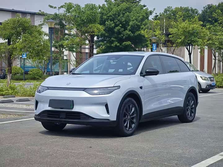 Leapmotor C11