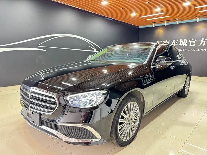 Mercedes-Benz E