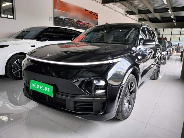 Li Auto L8