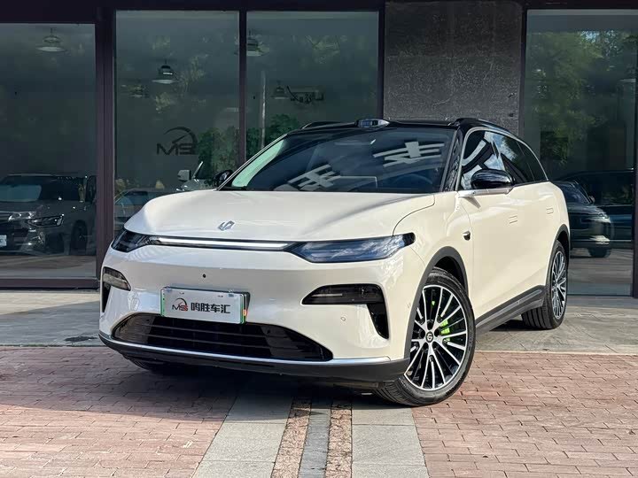 Leapmotor C11