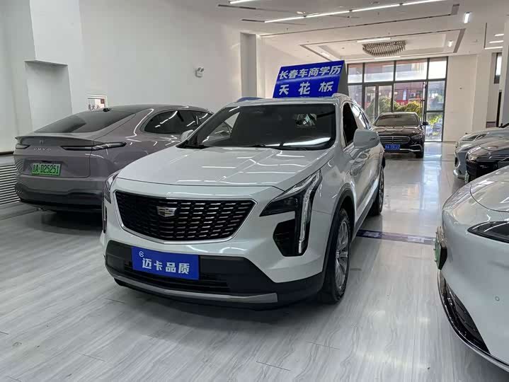 Cadillac XT4
