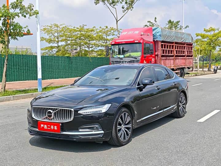 Volvo S90