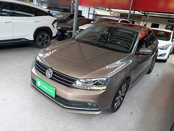 Volkswagen Sagitar