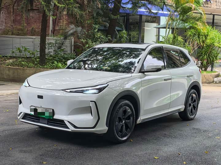 Geely Galaxy E5