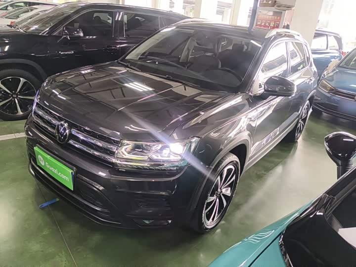 Volkswagen Tharu