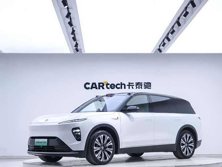 NIO ES8