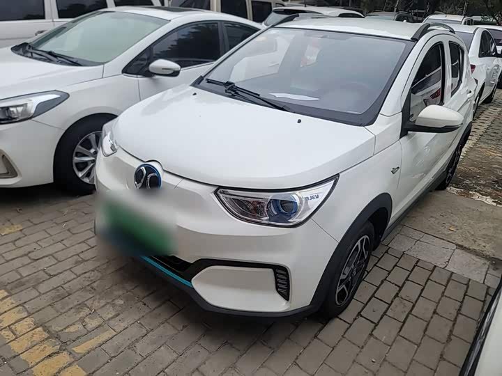 BAIC EC3