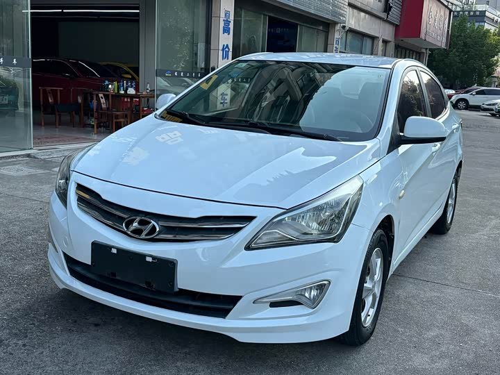 Hyundai Verna