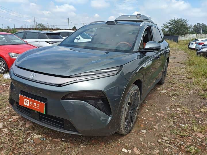 BYD Tang L