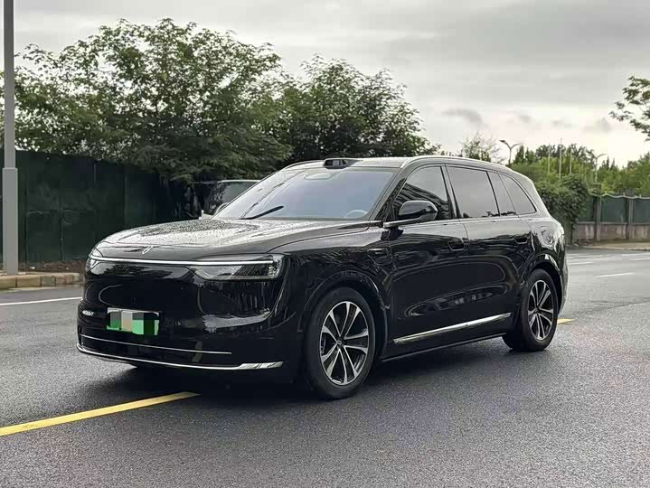AITO M7
