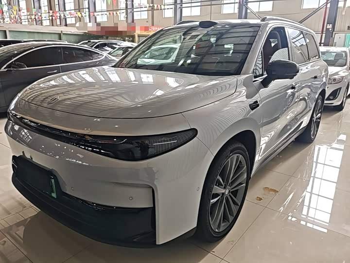 Leapmotor C16