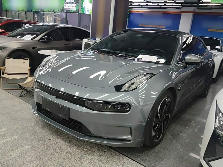 Zeekr 001