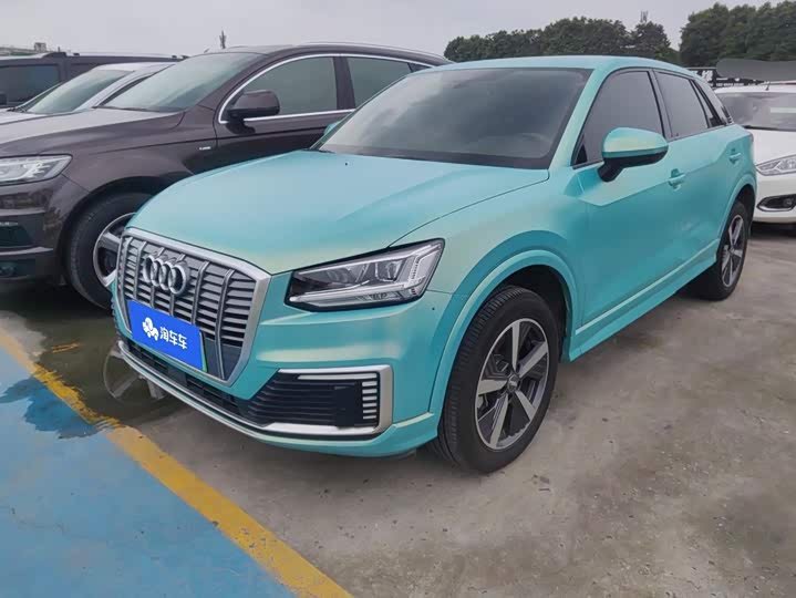 Audi Q2L