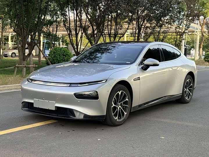 Xpeng P7