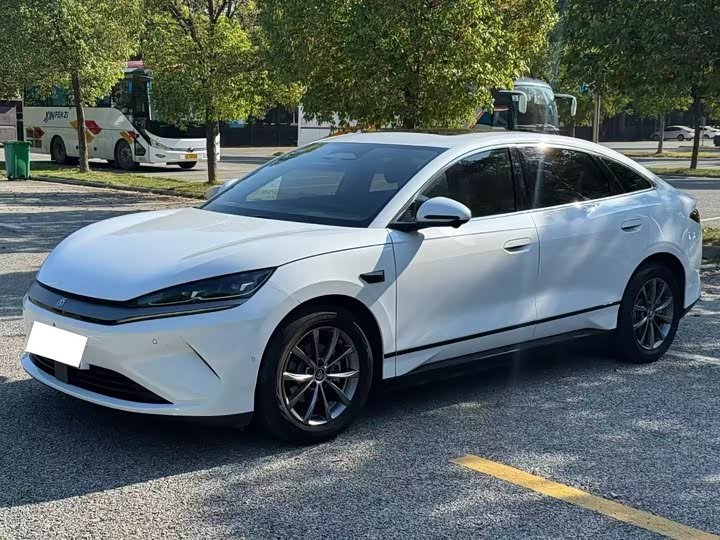 BYD Qin L