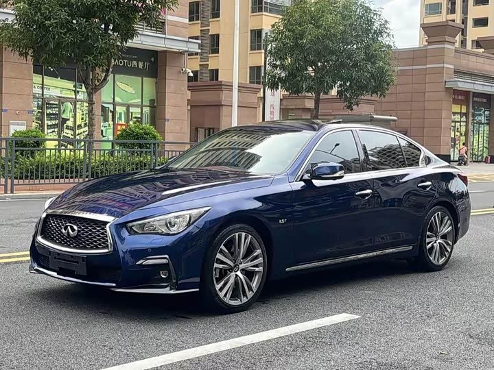 Infiniti Q50L
