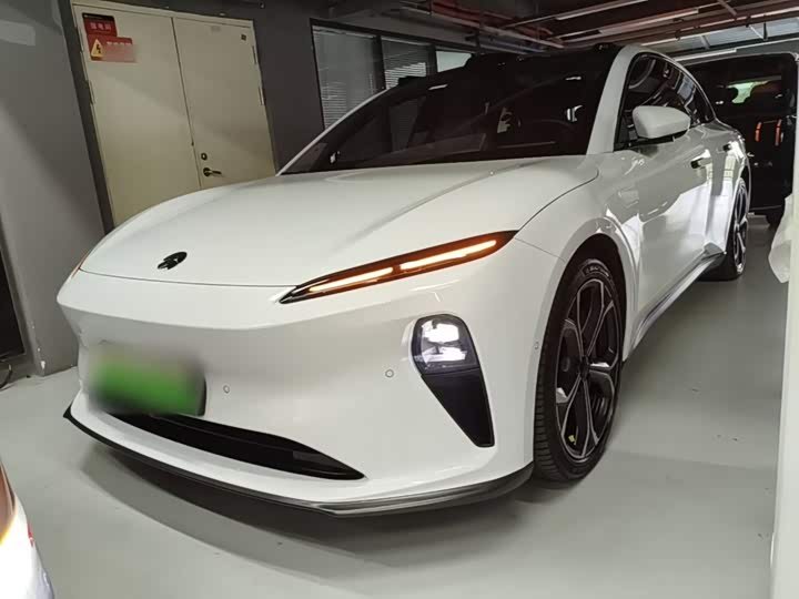 NIO ET5T