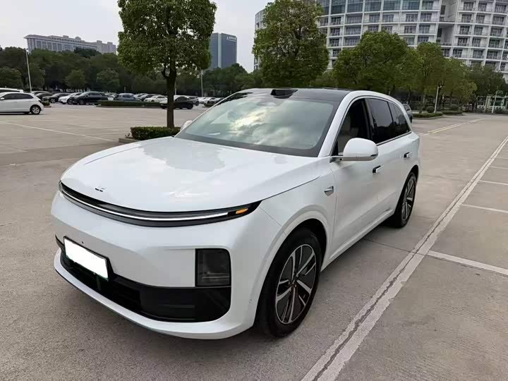 Li Auto L6