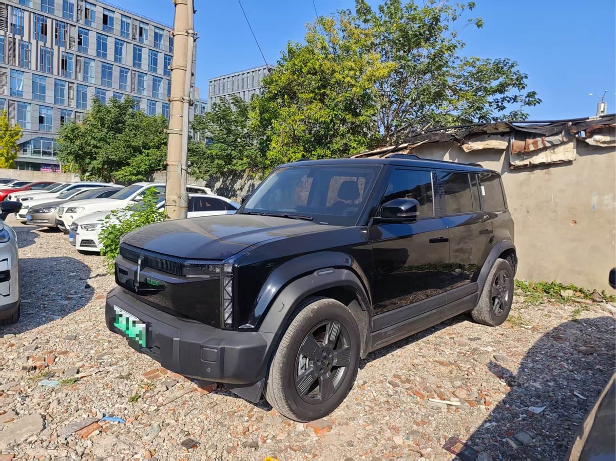 iCAR 03