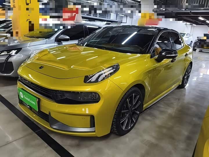 Lynk & Co 03