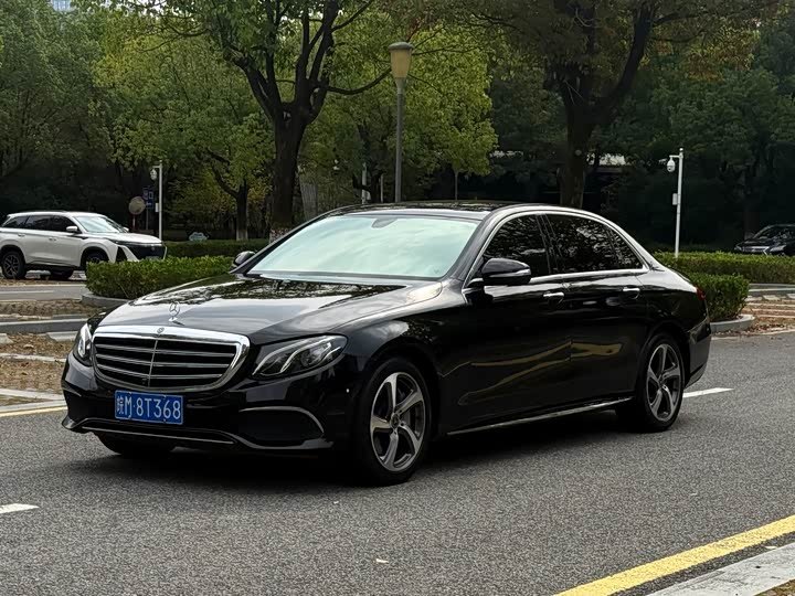 Mercedes-Benz E