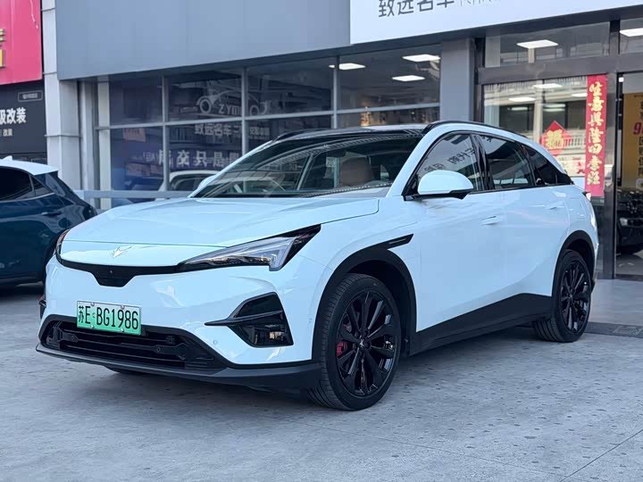 ARCFOX Alpha T5