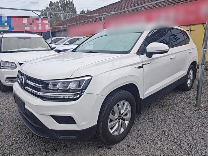 Volkswagen Tharu