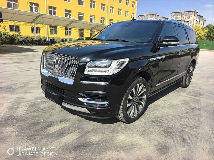 Lincoln Navigator