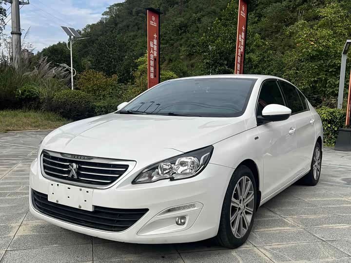 Peugeot 408