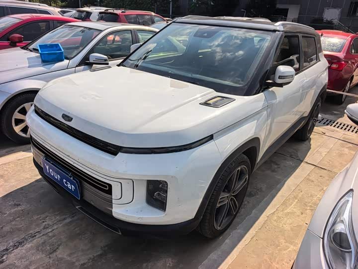 Geely ICON