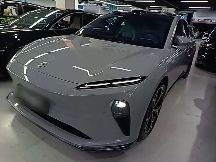 NIO ET5T