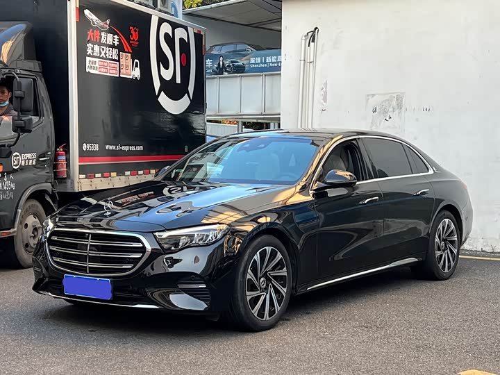 Mercedes-Benz E