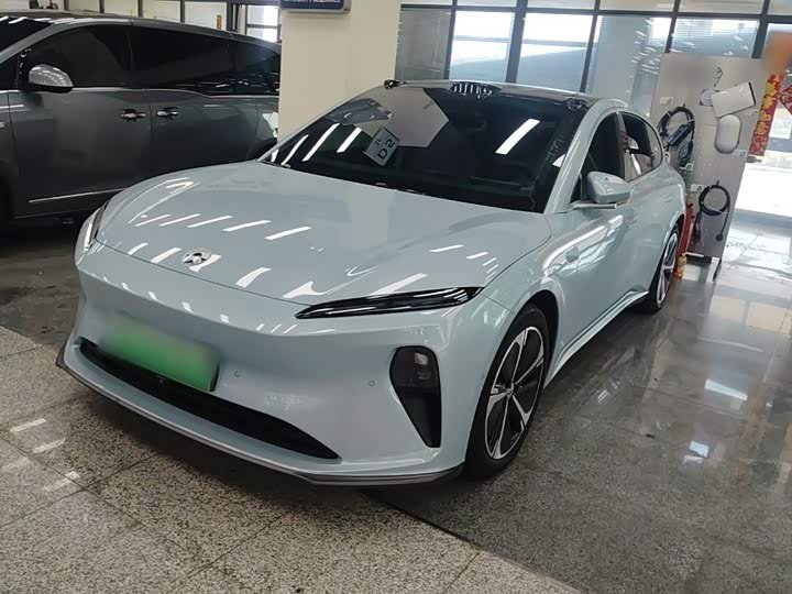 NIO ET5T
